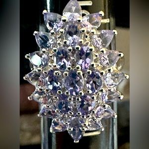Ring w/authentic Tanzanite in Cluster style 925 sterling silver sz 7 guc